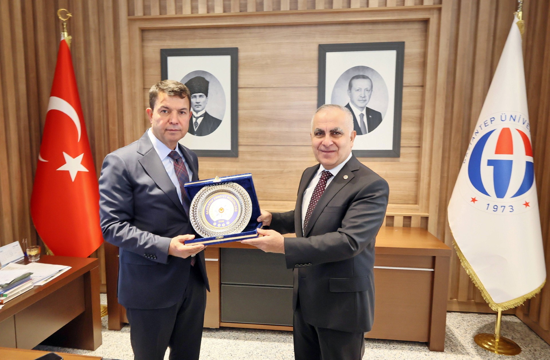 Özcan’dan Rektör Doğan’a Veda Ziyareti