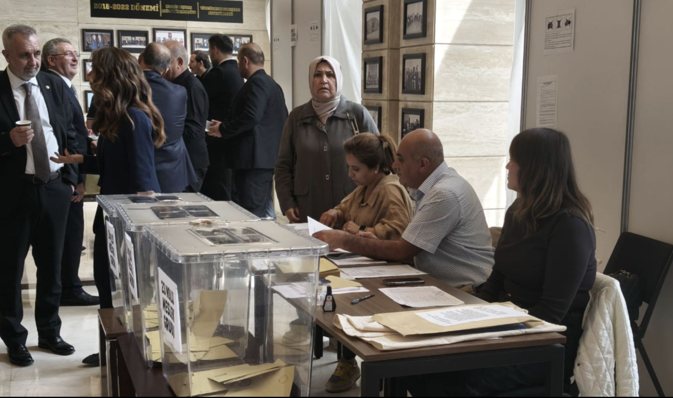 Gaziantep’te sanayi odasında oy verme sürüyor