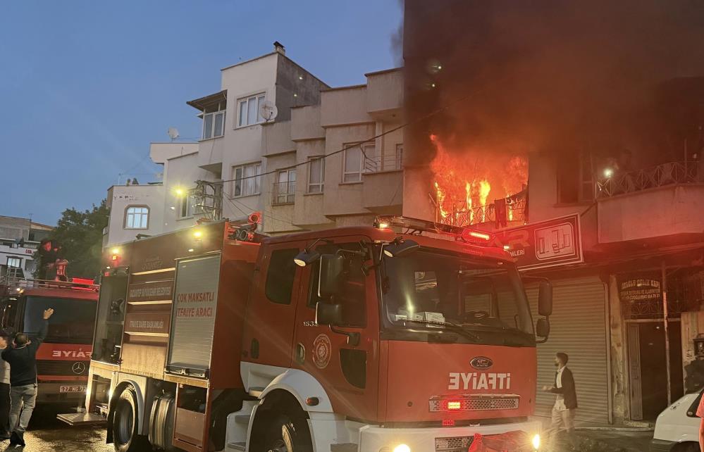 Gaziantep’te korkutan ev yangını: 1 yaralı