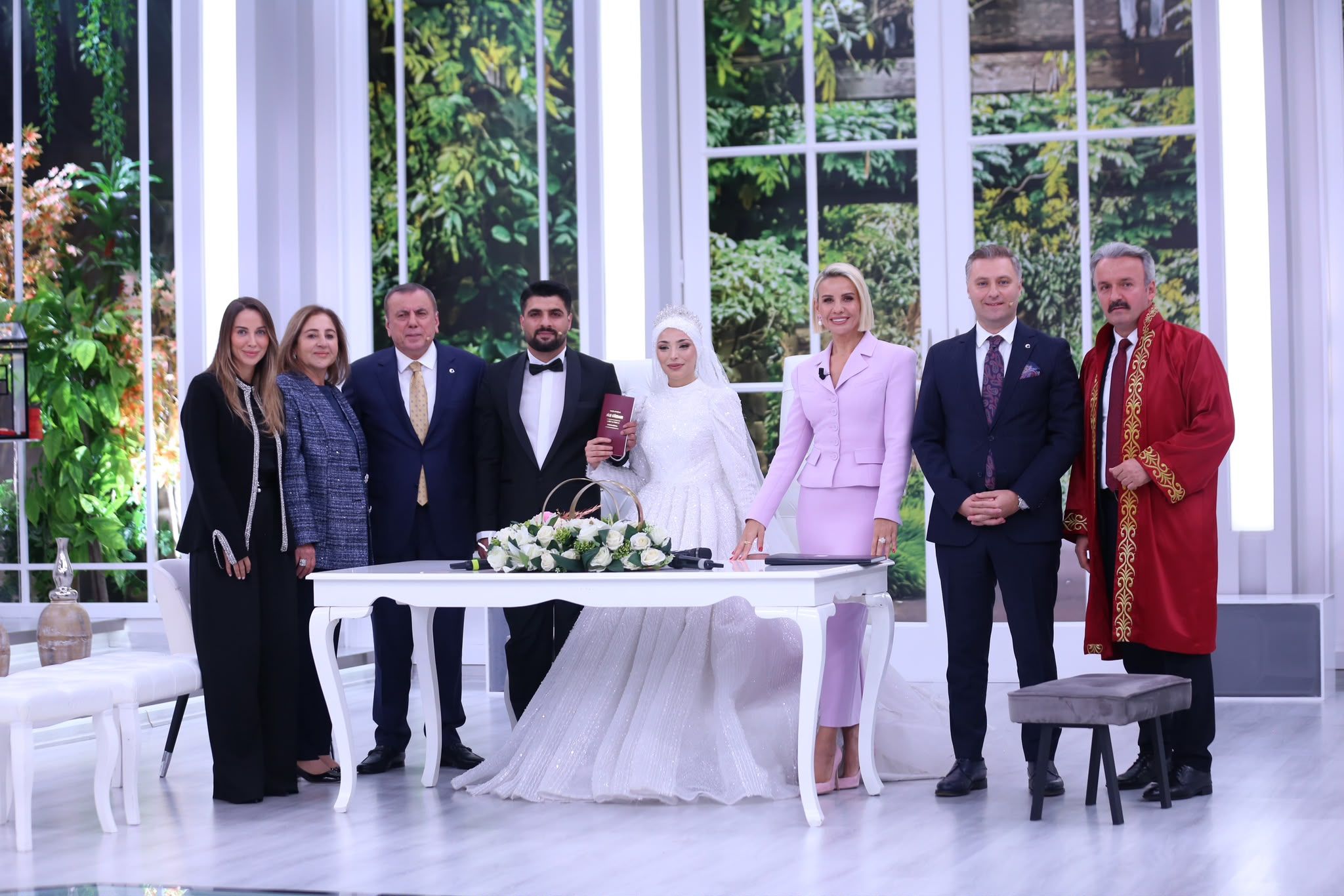 ESRA EROL’DA GENÇ ÇİFTE MUTLU YUVA: MİDYAT BELEDİYE BAŞKANI’NDAN CUMHURBAŞKANI ERDOĞAN’A TEŞEKKÜR
