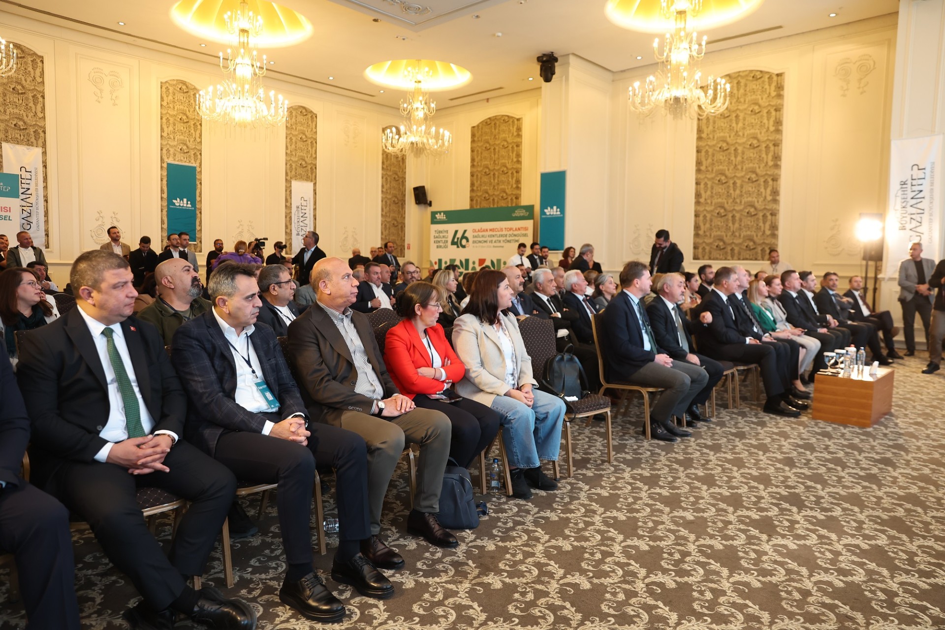 SAĞLIKLI KENTLERİN SÜRDÜRÜLEBİLİR GELECEĞİ GAZİANTEP’TE ŞEKİLLENDİ