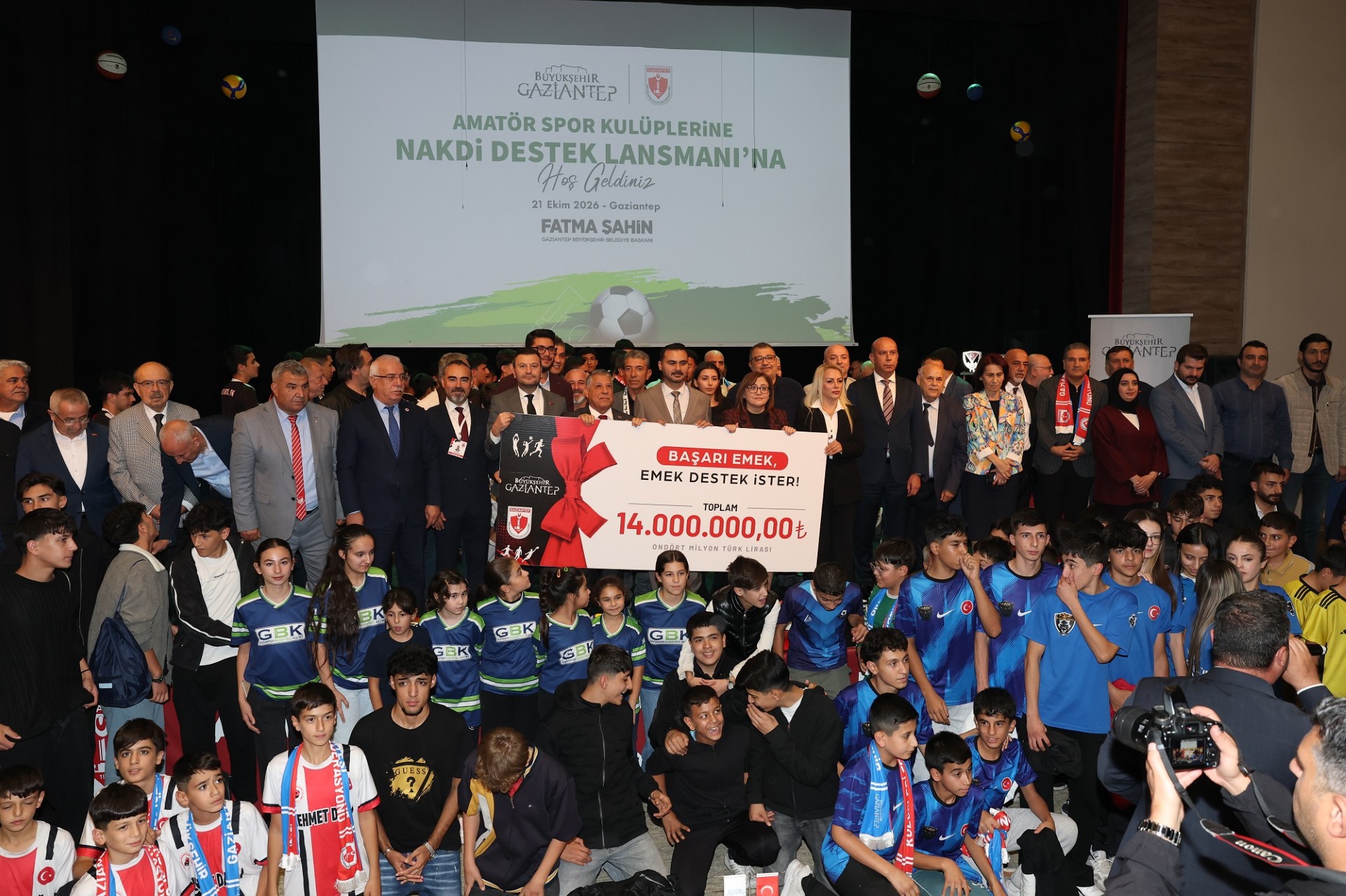 BÜYÜKŞEHİR’DEN AMATÖR SPORA BU YIL DA 14 MİLYON TL'LİK DEV DESTEK!