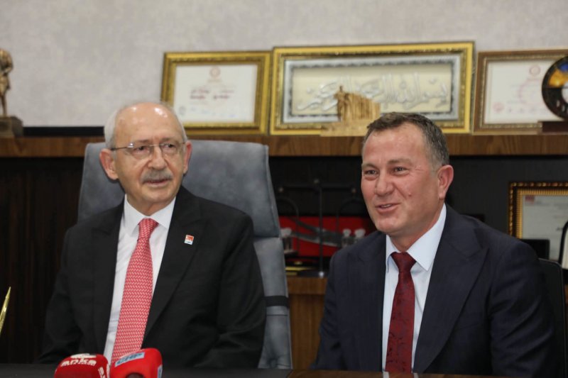 CHP Genel Başkanı Kemal Kılıçdaroğlu Nizip Belediyesi’ni Ziyaret Etti