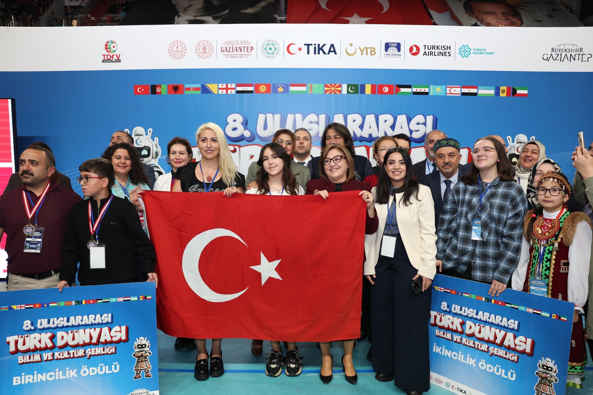 Büyükşehir’in ev sahipliğinde bilim şenliği ödülleri sahiplerini buldu