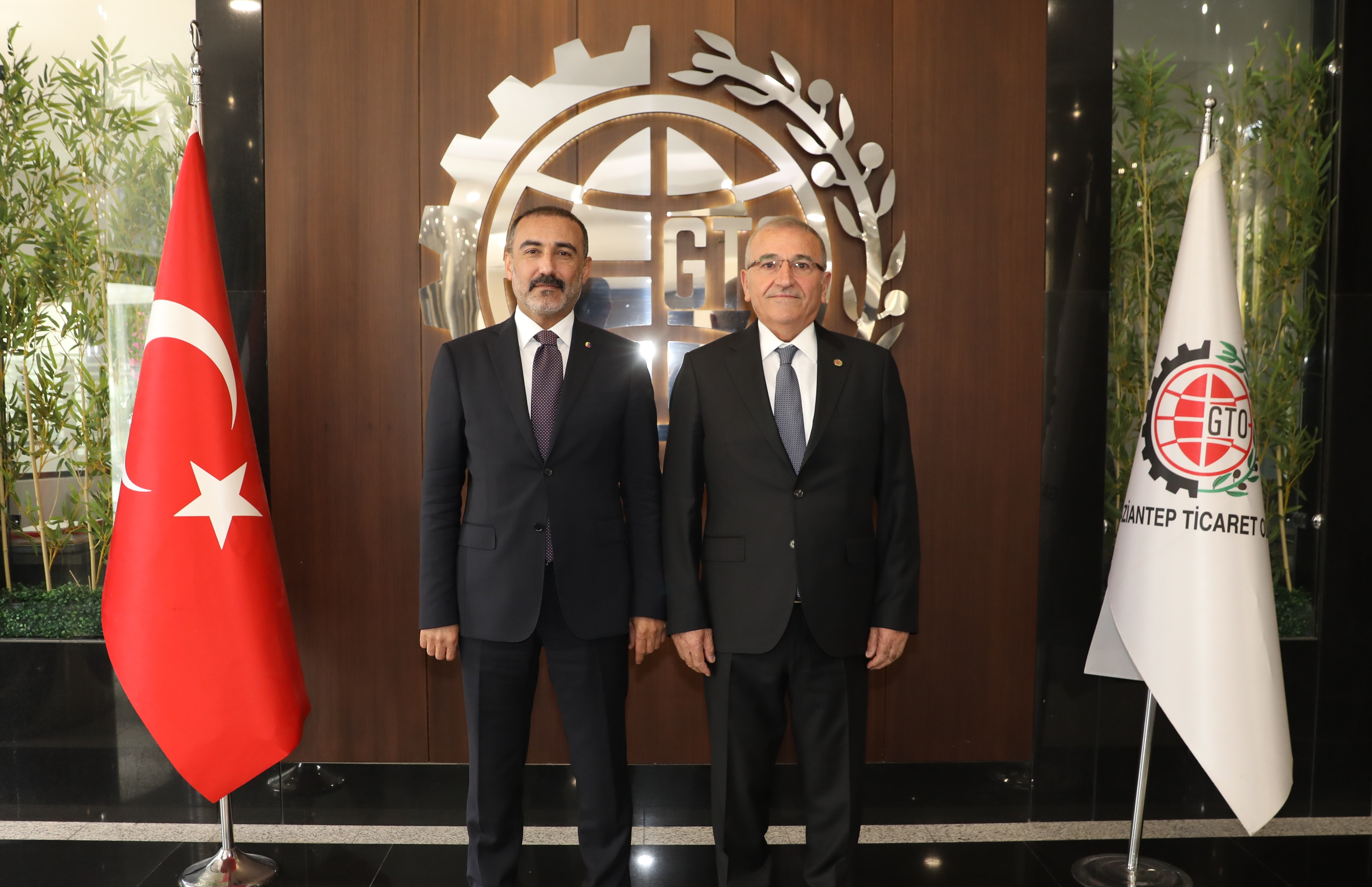 CUMHURİYET, EN KIYMETLİ MİRASIMIZ VE GELECEĞİMİZİN TEMİNATIDIR