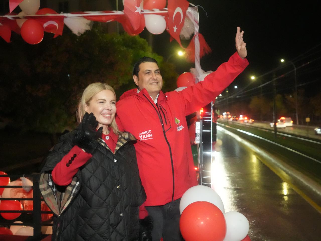 Şehitkamil'de yağmur değil, cumhuriyet coşkusu yağdı