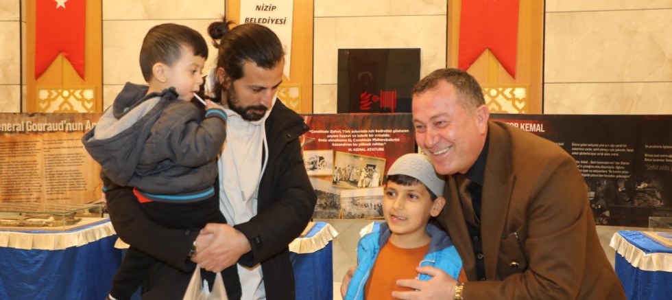 Nizip’te Ramazan Sokağı coşkusu: binlerce vatandaş bir araya geldi