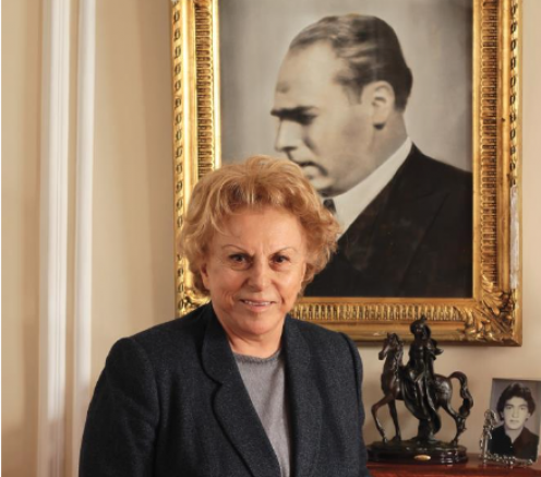 Ömrünü eğitim ve kadınlara adamış Cumhuriyet Çınarı Nüket Ersoy vefat etti