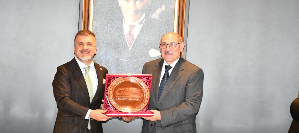 Paraguay Büyükelçisi Güneydoğulu Hububat ihracatçılarıyla buluştu