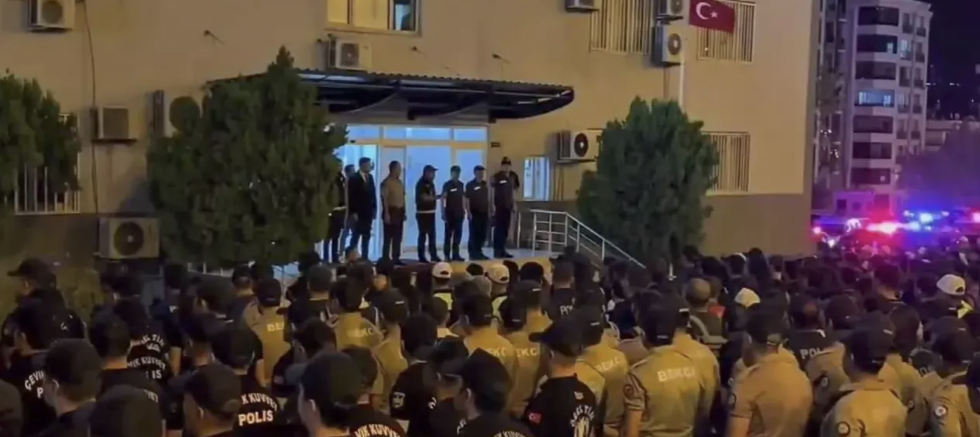 Polislerden nefes kesen operasyon!