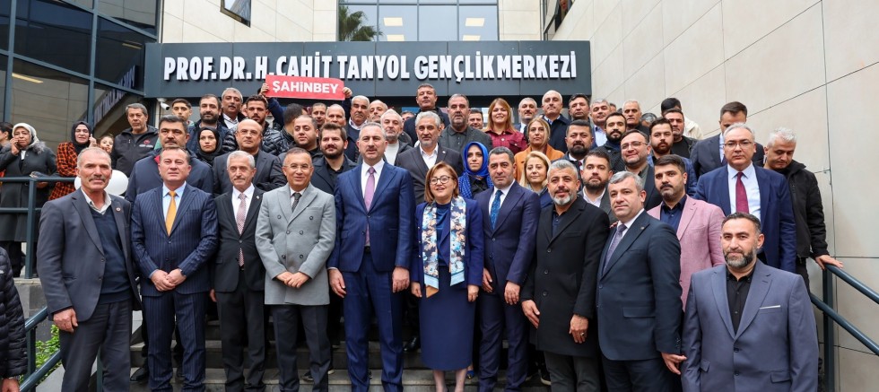  PROF. DR. HÜSEYİN CAHİT TANYOL GENÇLİK MERKEZİ’NİN AÇILIŞI YAPILDI