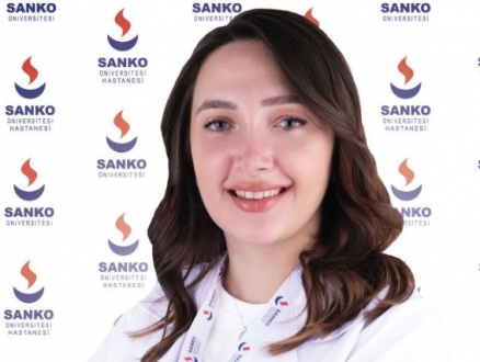 Psikoloğu Kübra Koçer: "EMDR, özellikle travma ve stresle başa çıkmakta zorlanan kişiler için çok etkili bir terapi yöntemidir"