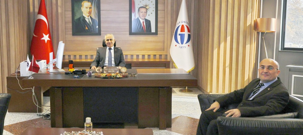 REKTÖR PROF. DR. DOĞAN, TÜBİTAK 1002 DESTEKLİ PROJE YÜRÜTÜCÜSÜ ÖZBAY’I KABUL ETTİ