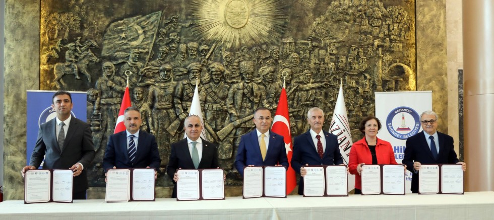 ŞAHİNBEY BELEDİYESİ’NDEN 9. KİTAP FUARI