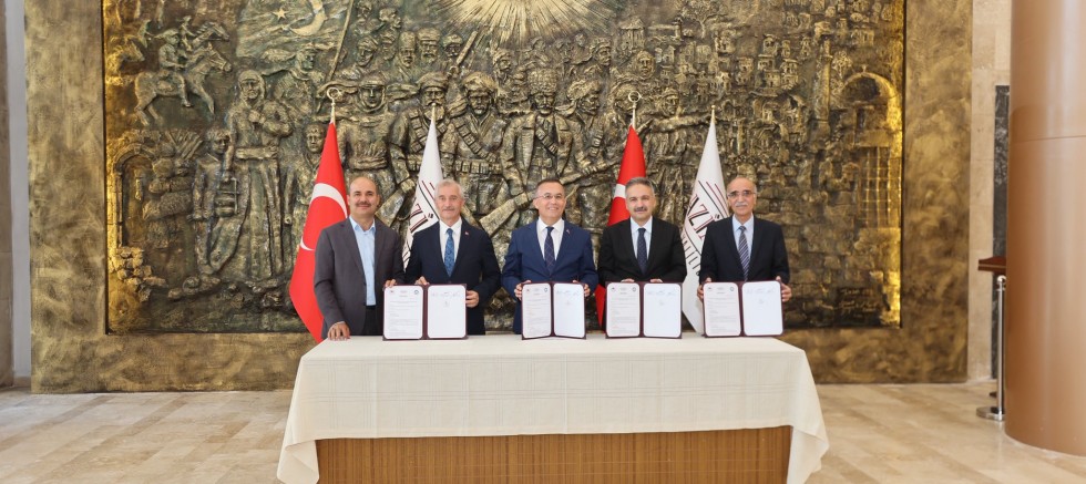 ŞAHİNBEY BELEDİYESİ’NDEN ÇİFTÇİLERE TOHUMU VE GÜBRE DESTEĞİ