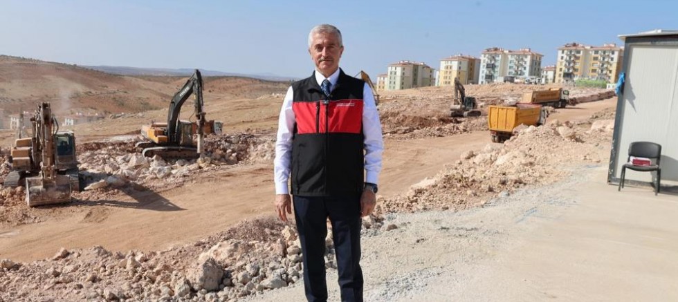 Şahinbey Belediyesi'nin 10 bin sosyal konut projesinde ilk etabı hızla yükseliyor