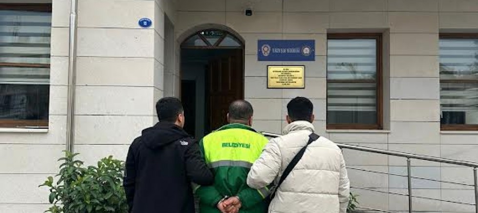 Şahinbey’de öldürme suçundan aranan hükümlü belediye işçisi kılığında yakalandı