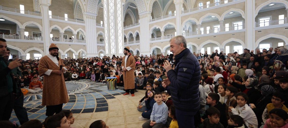 ŞAHİNBEY MİLLET CAMİİ'NDE ÇOCUK SESLERİ