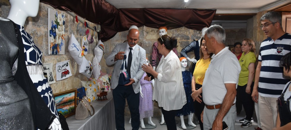 ŞAHİNBEYLİ KADINLARIN HÜNERLİ ELLERİNDEN SANATA YOLCULUK