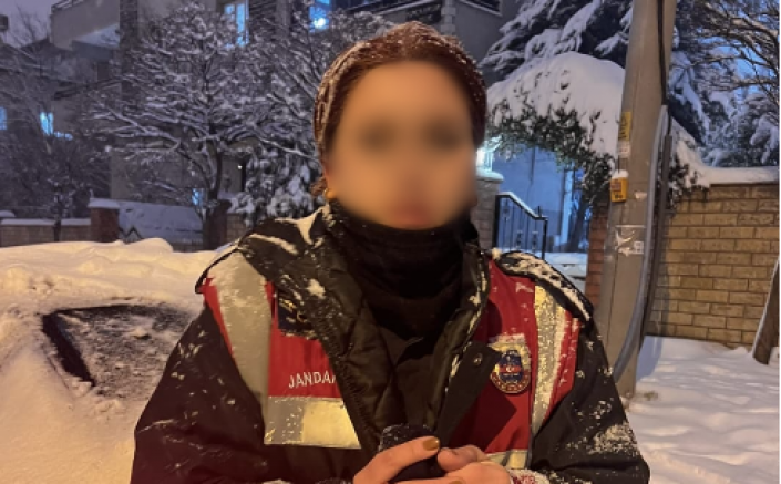 Sahte Jandarma Kıyafetiyle Vatandaşları Yanılttı: Gözaltına Alındı