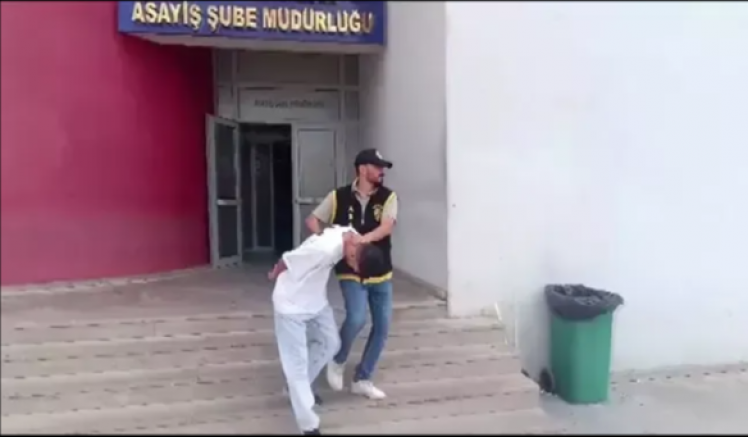 Sahte polis Suriyeli aileyi dolandırdı!