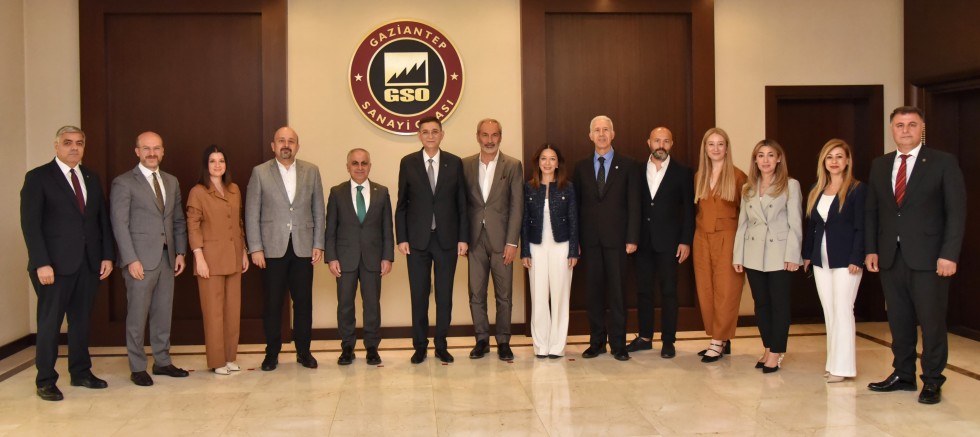 SANAYİ, AKADEMİ VE GENÇLİK, GÜÇLERİNİ GELECEK İÇİN BİRLEŞTİRİYOR