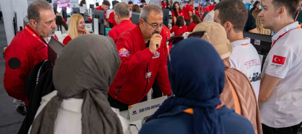 SANKO HOLDİNG YÖNETİM KURULU BAŞKANI ADİL SANİ KONUKOĞLU: “TEKNOFEST’E VERDİĞİMİZ DESTEKLE GENÇLERİMİZ DAHA DA İLERİYE GİDECEK”