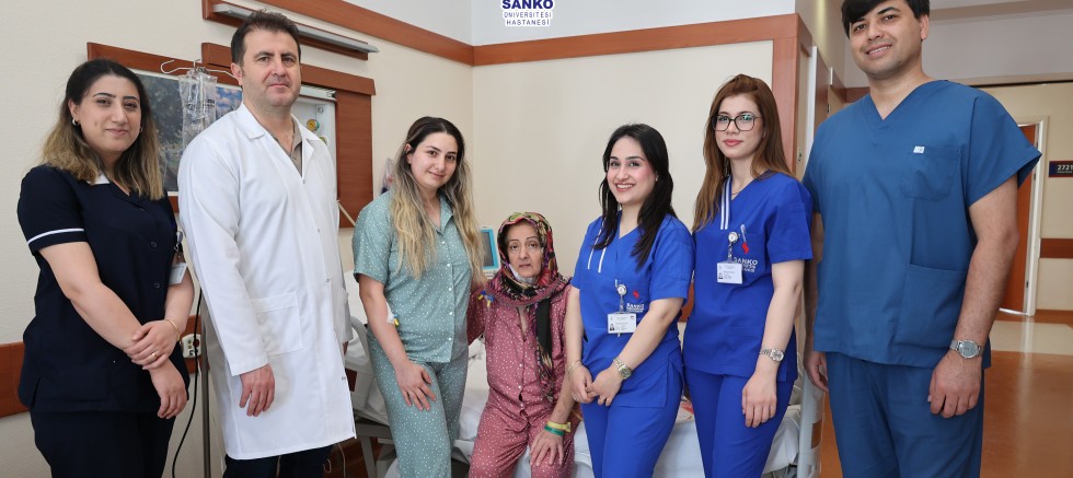 SANKO ÜNİVERSİTESİ HASTANESİ’NDE ANNEYE EN DEĞERLİ ARMAĞAN