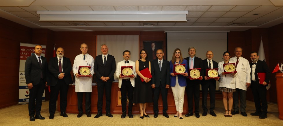 SANKO ÜNİVERSİTESİ HASTANESİ’NDE ONKOLOJİDE GÜNCEL BAKIŞ TOPLANTISI