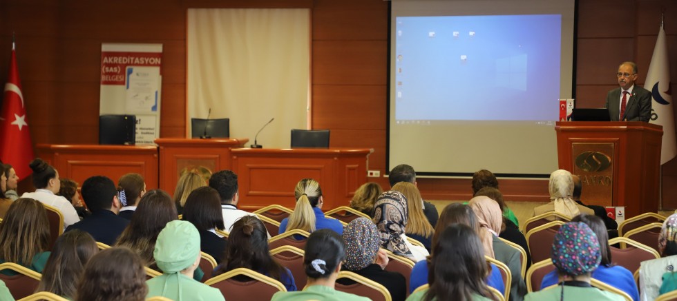 SANKO ÜNİVERSİTESİ’NDE ENDOSKOPLAR VE DEZENFEKSİYON UYGULAMALARINDA YENİLİKLER EĞİTİMİ DÜZENLENDİ