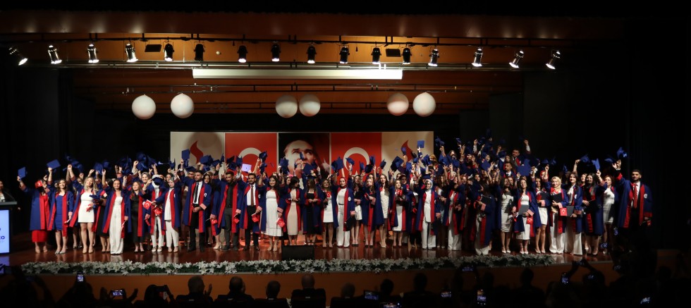 SANKO ÜNİVERSİTESİ’NDE MEZUNİYET COŞKUSU