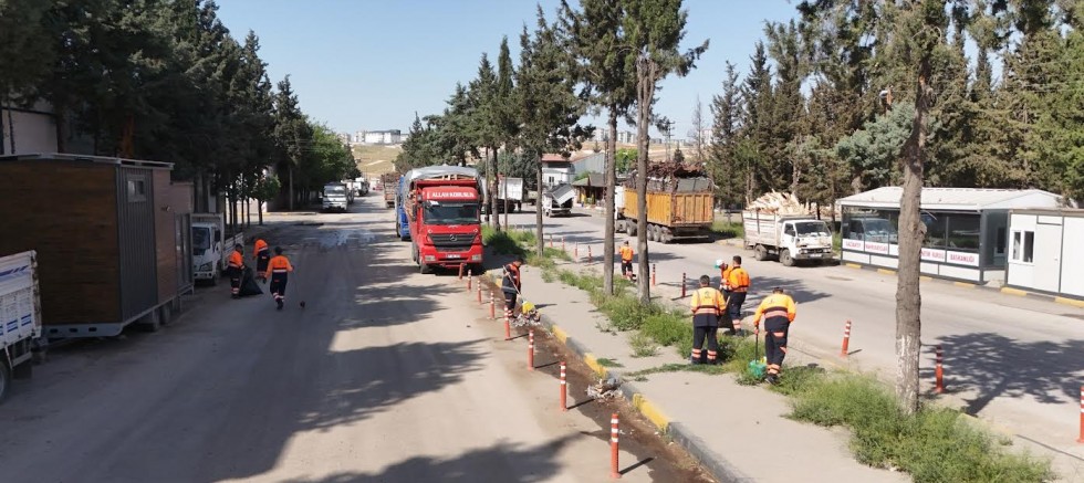 ŞEHİTKAMİL BAŞTAN AŞAĞI TEMİZLENİYOR