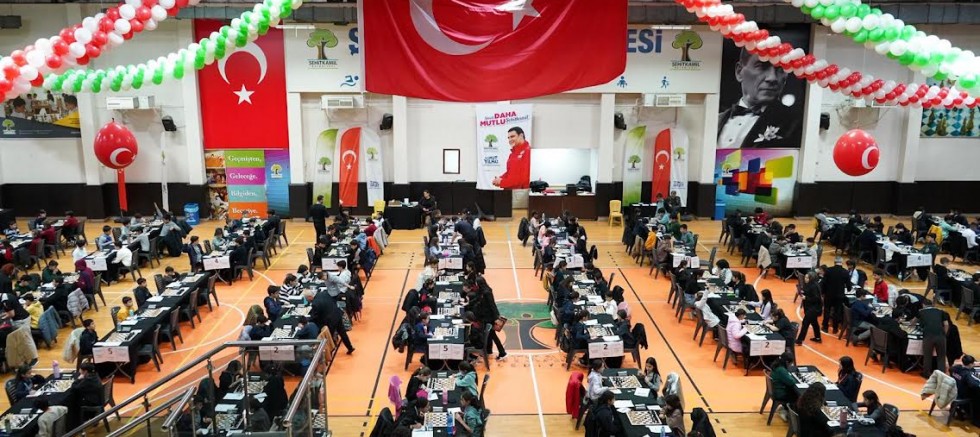 Şehitkamil’de Satranç Coşkusu: 256 Öğrenci Hamlelerini Yapıyor