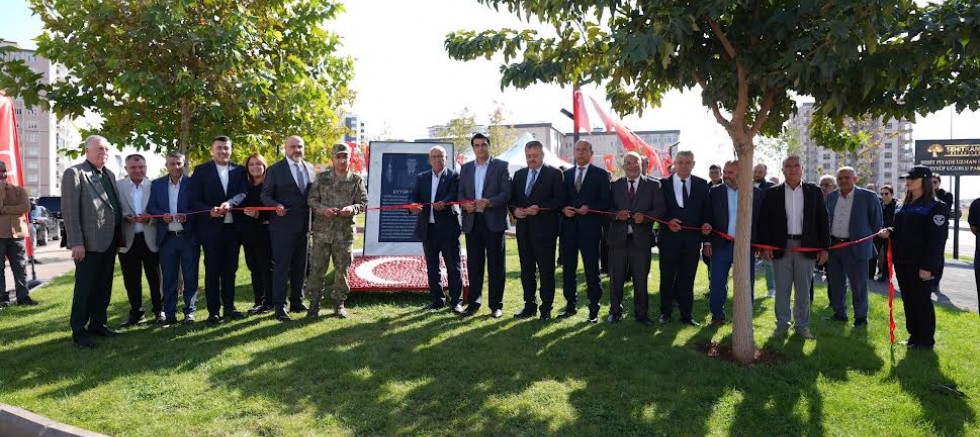  Şehitkamil’den Şehit Eyyüp Uğurlu’ya Anlamlı Vefa: Park Dualarla Açıldı