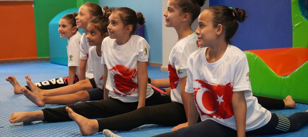 ŞEHİTKAMİL YAZ SPOR AKADEMİSİNE YOĞUN İLGİ