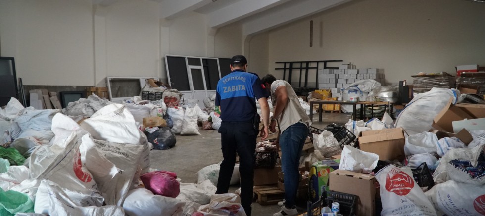 ŞEHİTKAMİL ZABITA EKİPLERİNDEN DEV OPERASYON