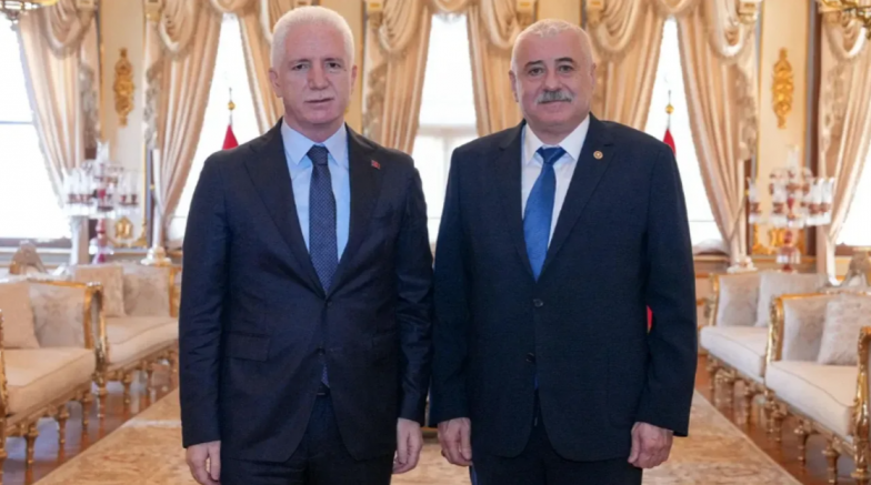 Sermet Atay'dan Vali Davut Gül'e ziyaret!