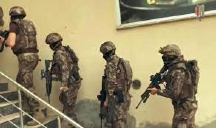 SİLAH KAÇAKÇILARINA MERCEK-12 OPERASYONU, 131 GÖZALTI