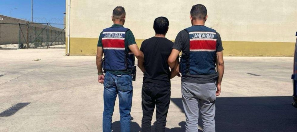 Silahlı yağma suçundan kesinleşmiş cezayla aranan şahıs yakalandı