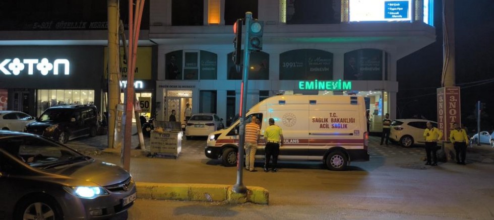 SON DAKİKA: Bıçaklı kavga: 2 yaralı!