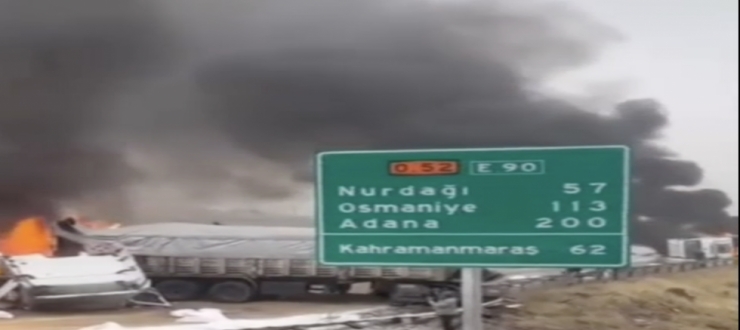 SON DAKİKA! Gaziantep'te 3 tır çarpıştı çok sayıda yaralı var!