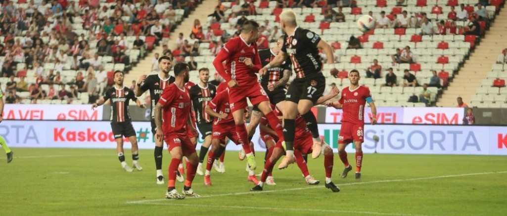 Trendyol Süper Lig: Antalyaspor: 0 - Gaziantep FK: 0 
