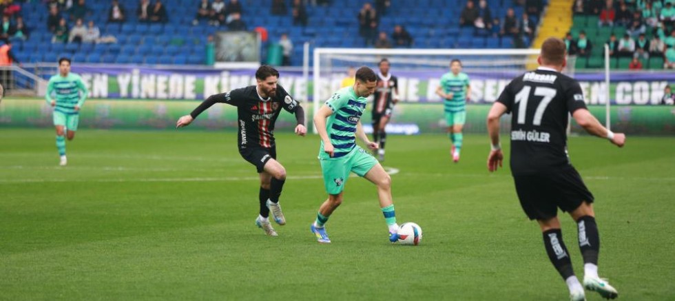 Trendyol Süper Lig: Çaykur Rizespor: 2 - Gaziantep FK: 0