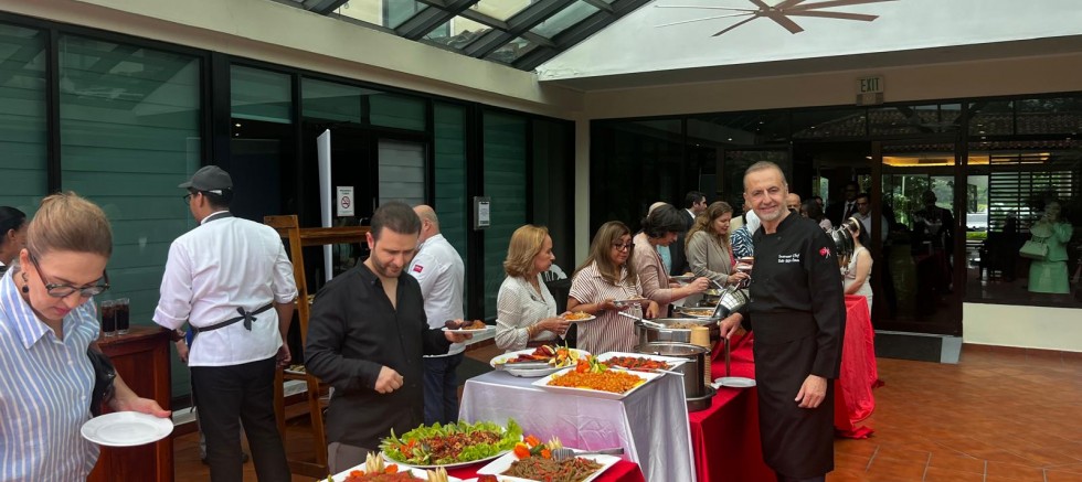 Türk Yemekleri Panamalıların Sofralarında Ziyafete Dönüştü