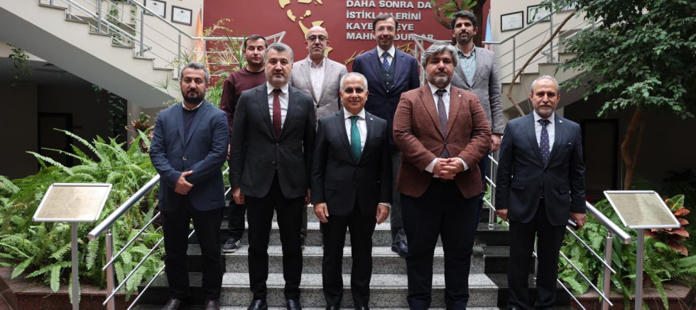 TÜRKİYE MAARİF VAKFI HEYETİNDEN REKTÖR DOĞAN’A ZİYARET