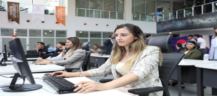 TÜRKİYE’NİN İLK YAPAY ZEKA DESTEKLİ ÇAĞRI MERKEZİ GAZİANTEP’TE!