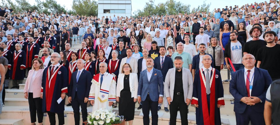 TÜRKİYE’NİN İLK YAPAY ZEKA DESTEKLİ MEZUNİYET TÖRENİ GAÜN’DE GERÇEKLEŞTİRİLDİ