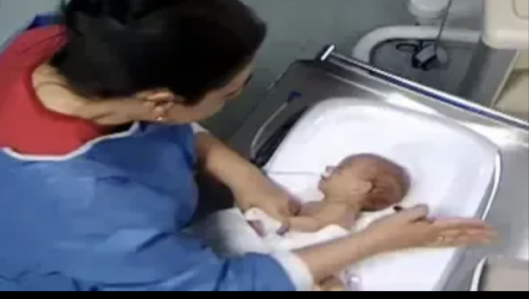 Türkiye'nin nefret ettiği hemşire polise teslim oldu