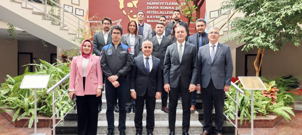 TÜRKİYE UZAY AJANSI BAŞKANI GAÜN REKTÖRÜ DOĞAN’I ZİYARET ETTİ