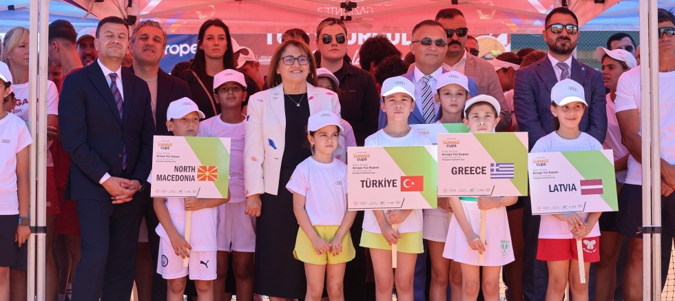 ULUSLARARASI TENİS 14 YAŞ AVRUPA YAZ KUPASI’NIN AÇILIŞI YAPILDI